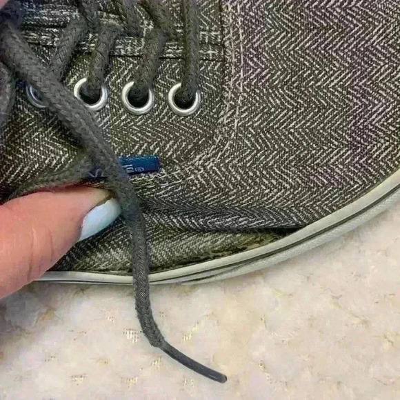 Vans off the walls grey and whites women’s sz 8 men’s sz 6.5 *flaws casual comfy - Picture 3 of 8